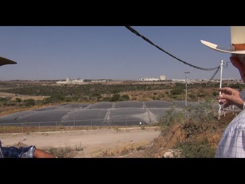 Limpieza de un establo y reutilización de los recursos