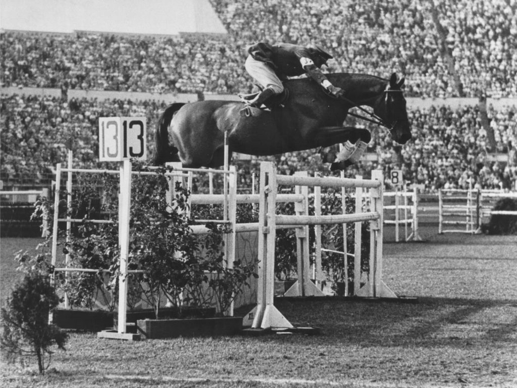 José Navarro con su caballo
