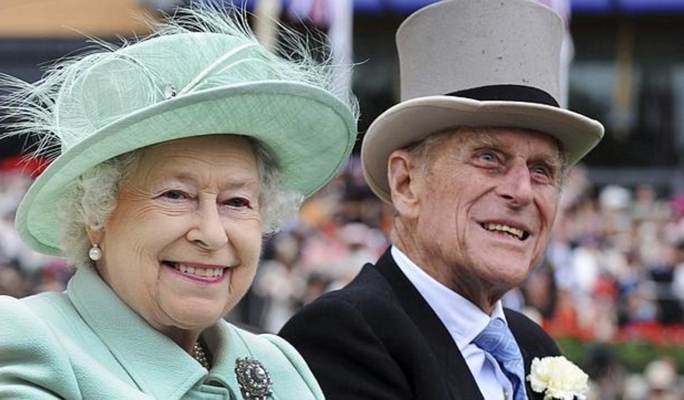 Felipe de Edimburgo, ex-presidente de la  FEI