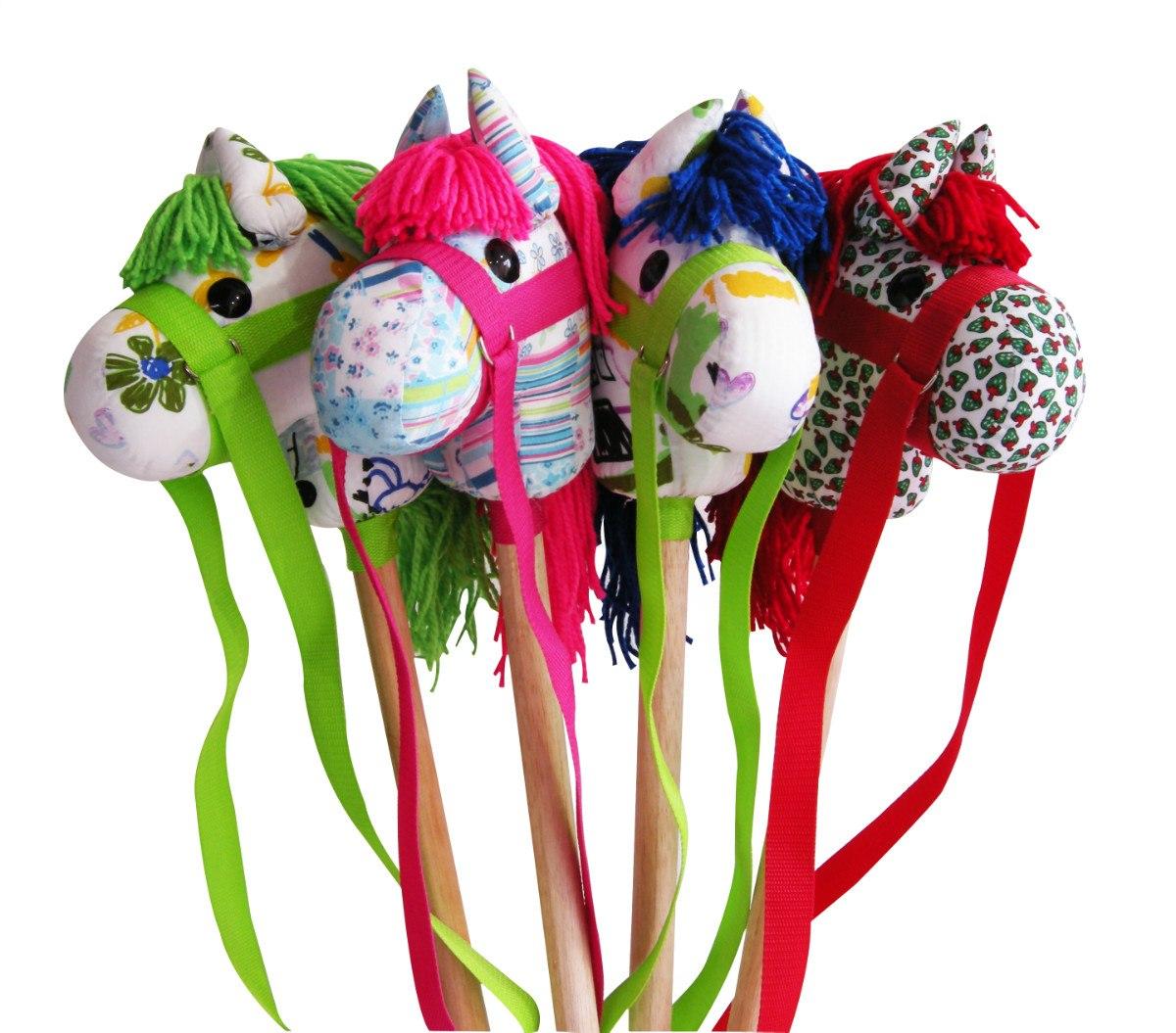 CABALLITOS QUE GALOPAN EN LA FIESTA DE SAN JUAN