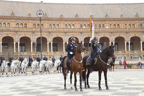 Policía a caballo en España